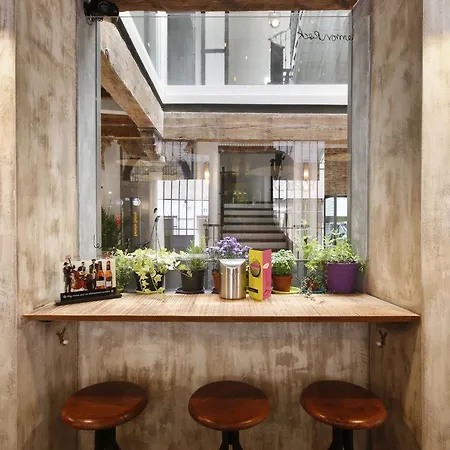 אכסניה Lemon Rock