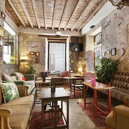 Hostel Lemon Rock *