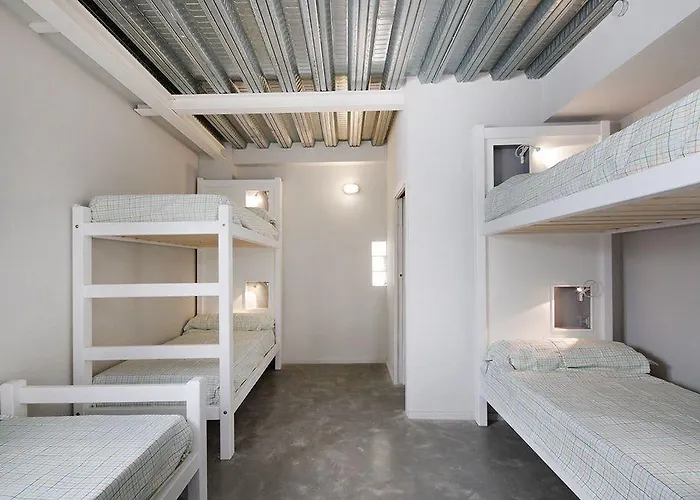Hostel Lemon Rock