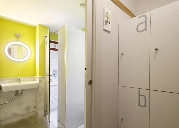 Hostel Lemon Rock
