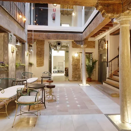 Lemon Rock Hostal